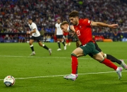 开云体育入口-葡萄牙女足队员鼓舞士气，备战国际杯赛的简单介绍