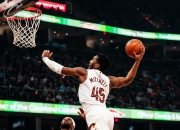 开云体育官网-哈里斯·霍斯特率领明尼苏达森林狼横扫克利夫兰骑士队的简单介绍