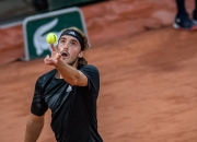 开云体育直播-意大利网球队险胜德国网球队，西西帕斯打破历史纪录