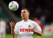 开云官方app入口-逆转之夜，戈麦斯刷新纪录，皇马传奇再添一笔