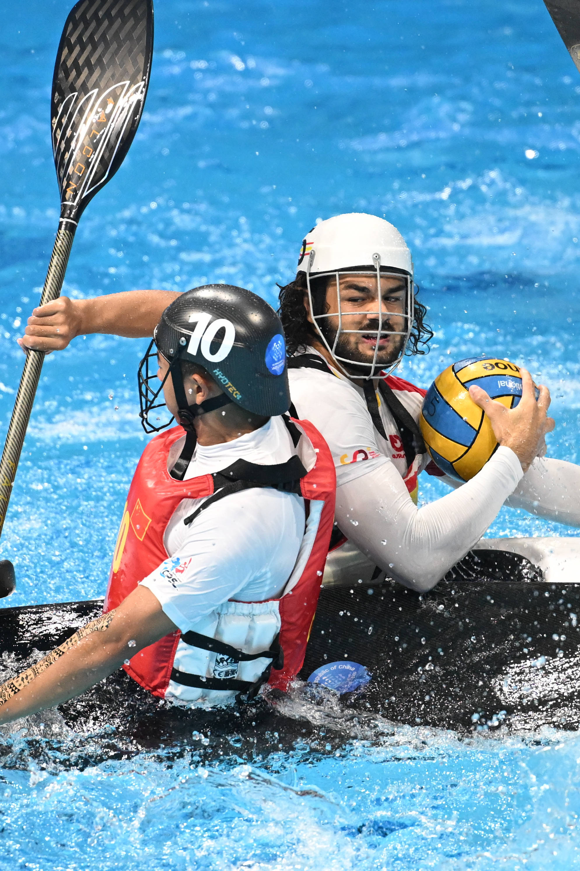 德国选手在赛艇比赛中实力碾压对手 德国选手在赛艇比赛中实力碾压对手