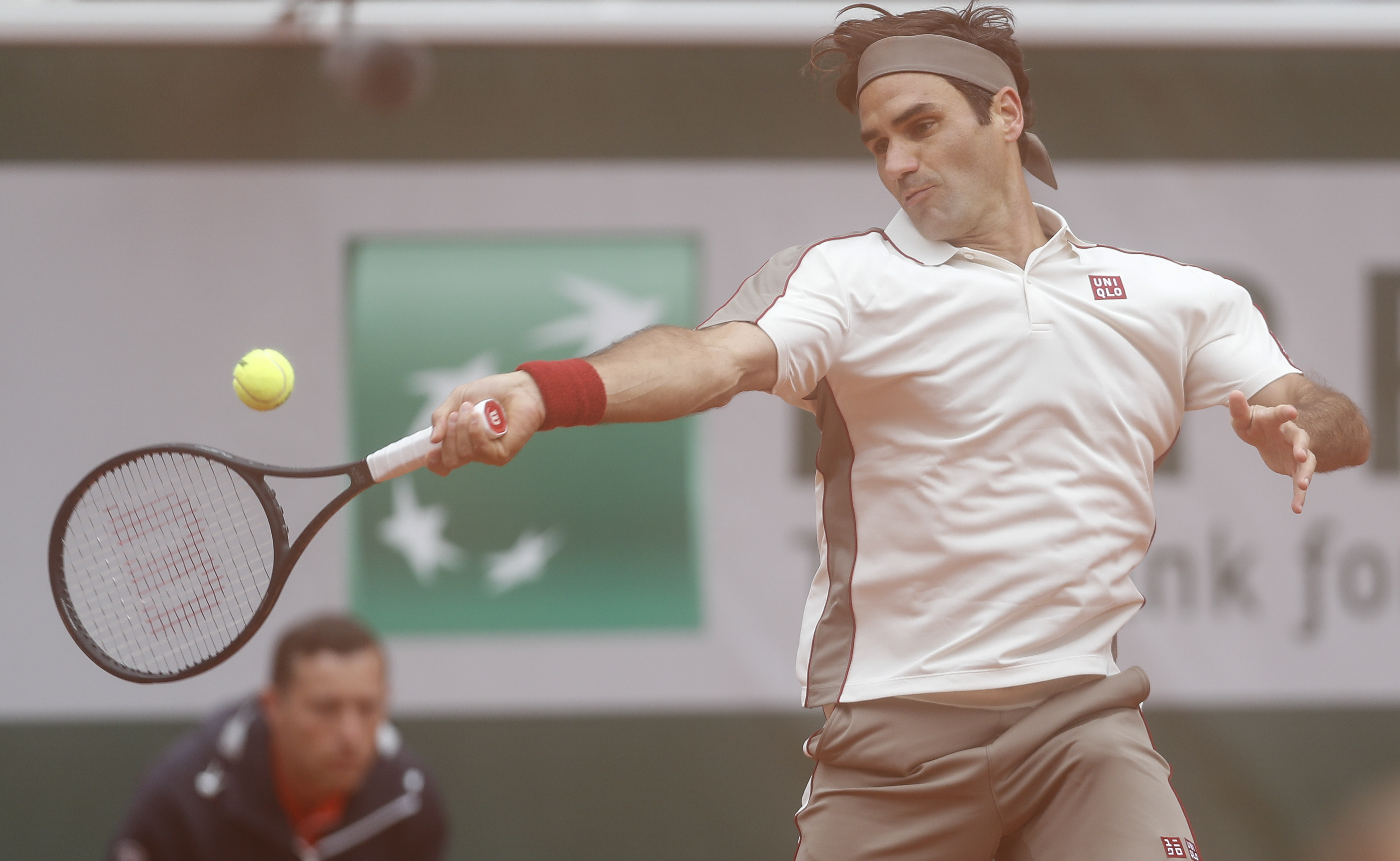 包含美国网球队横扫西班牙网球队，纳达尔打破历史纪录的词条