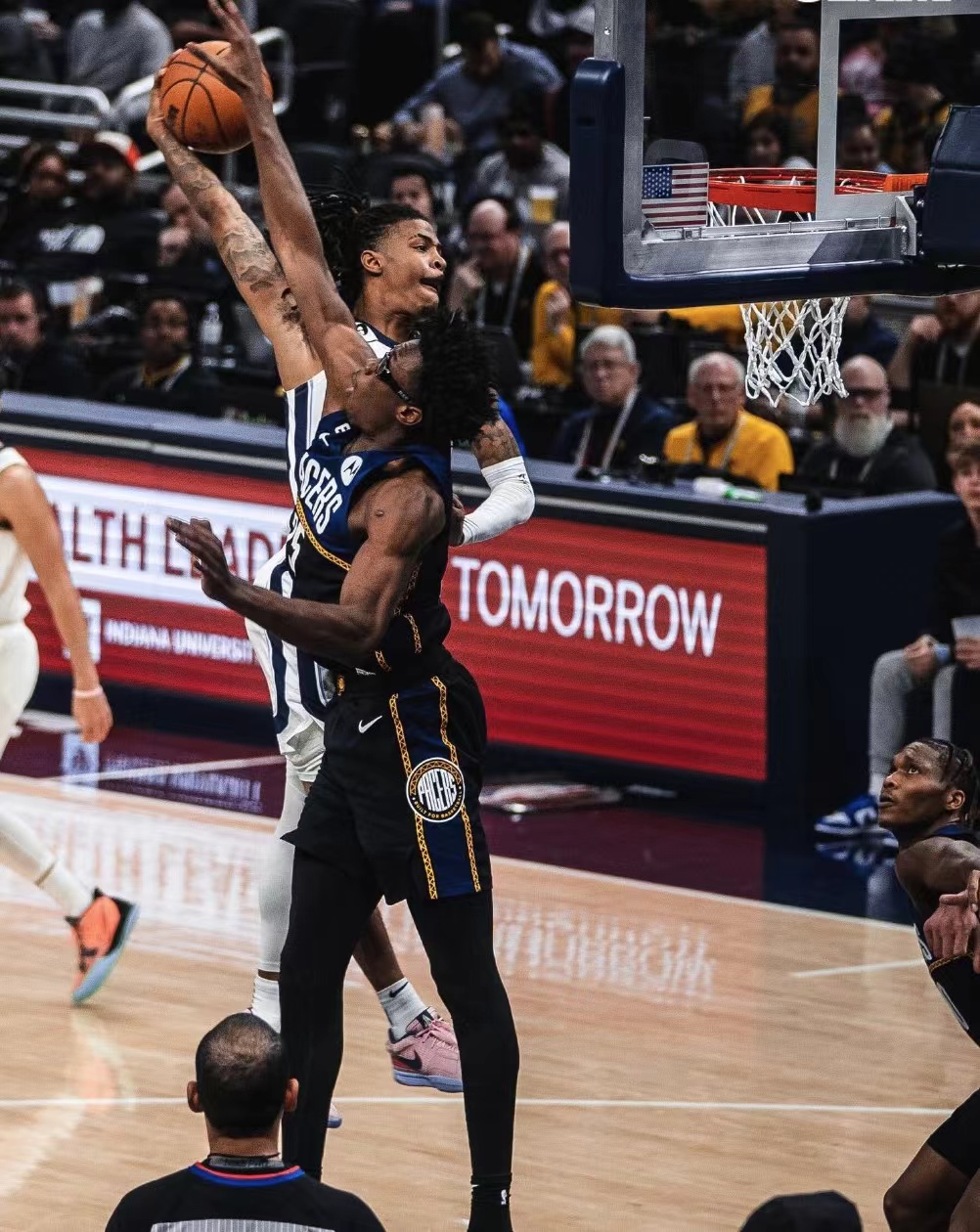 掘金翻盘雷霆，莫兰特高光表现的简单介绍