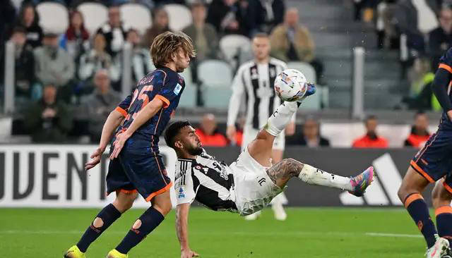 包含莱比锡豪取三分，尤文图斯惨遭淘汰的词条