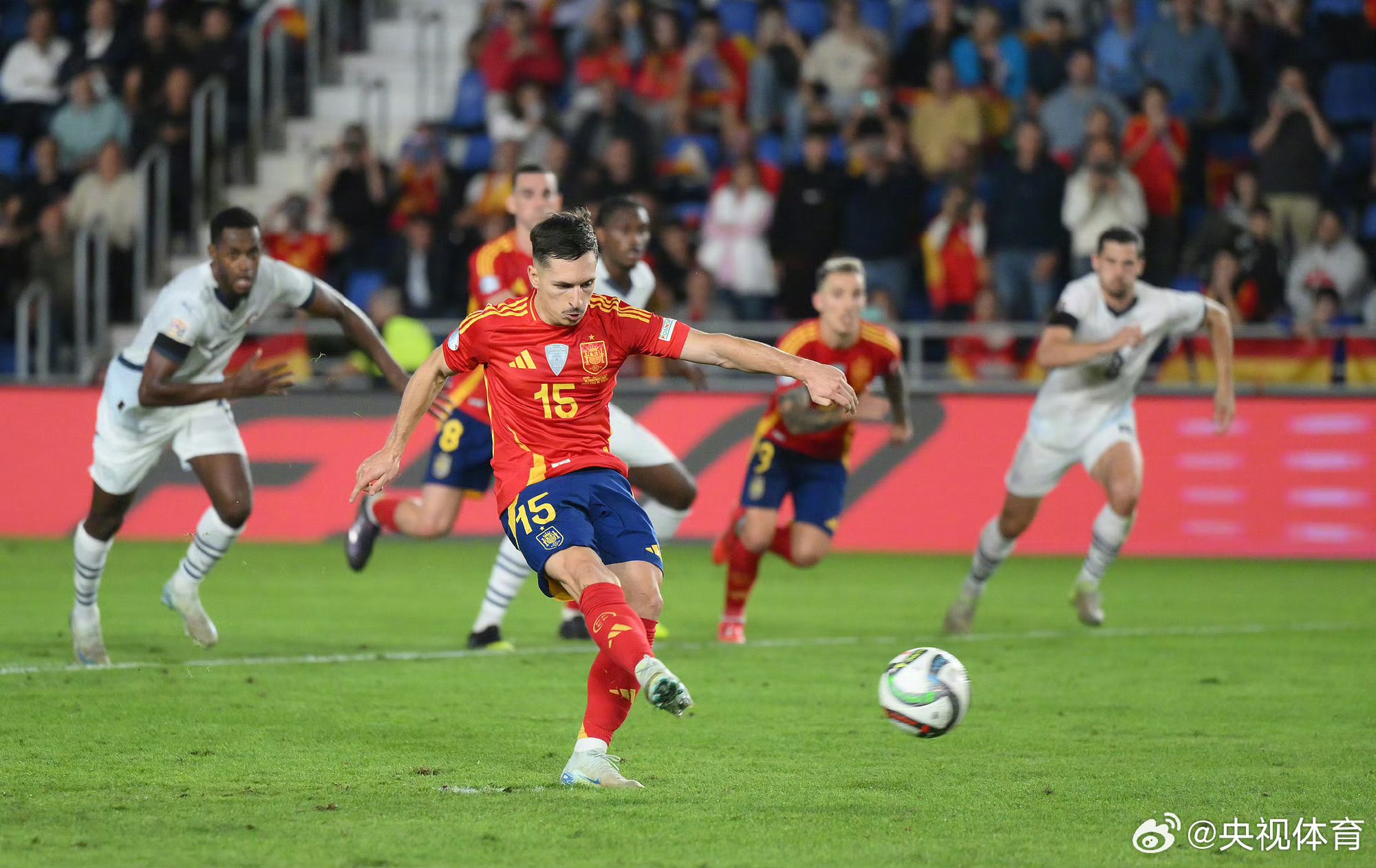 包含欧国联半决赛对决视频直播，精彩纷呈的词条