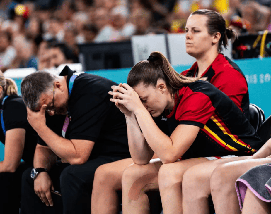 西班牙女篮力克澳大利亚夺得铜牌的简单介绍