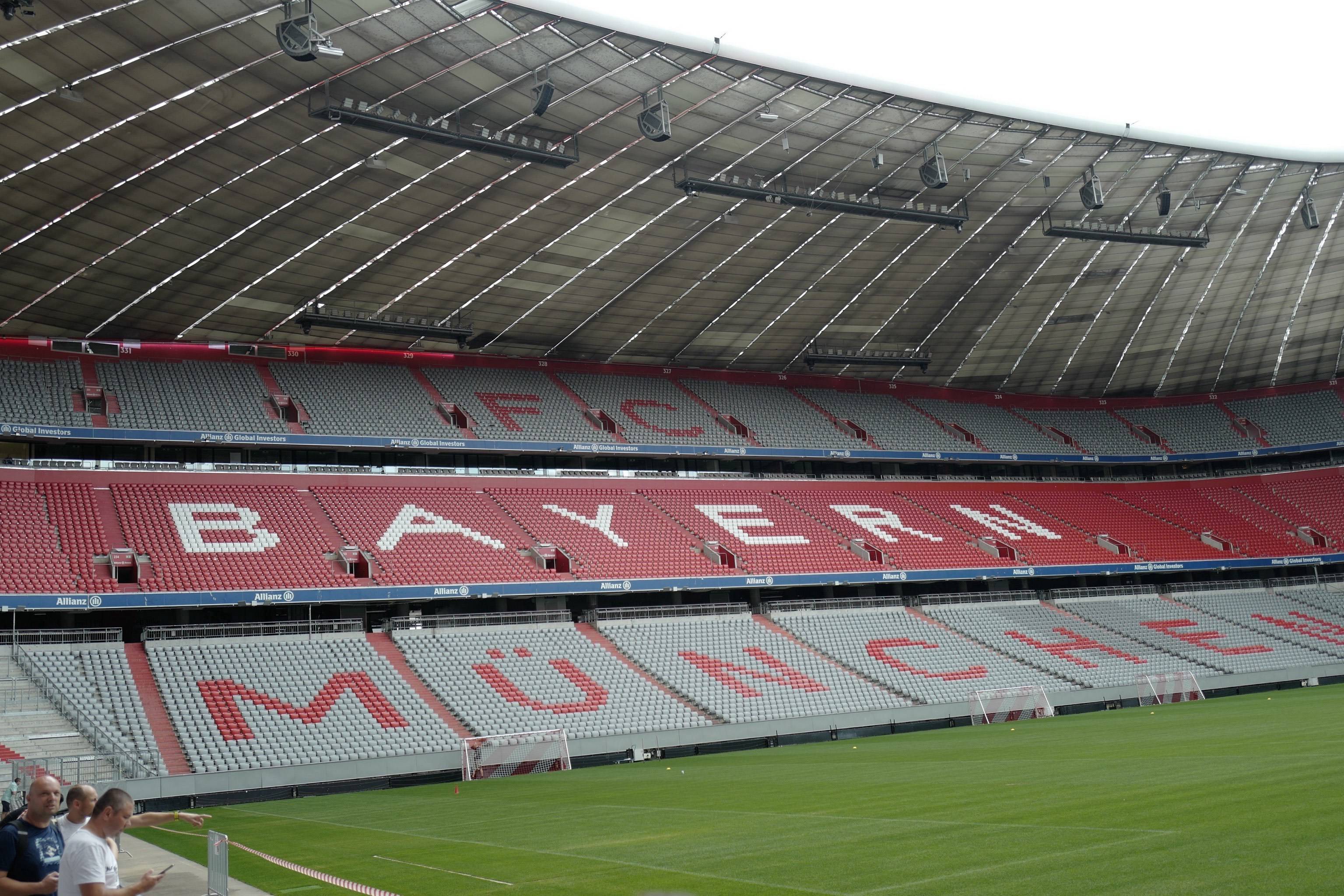 巴黎圣日耳曼连战连败，欧冠出局在望