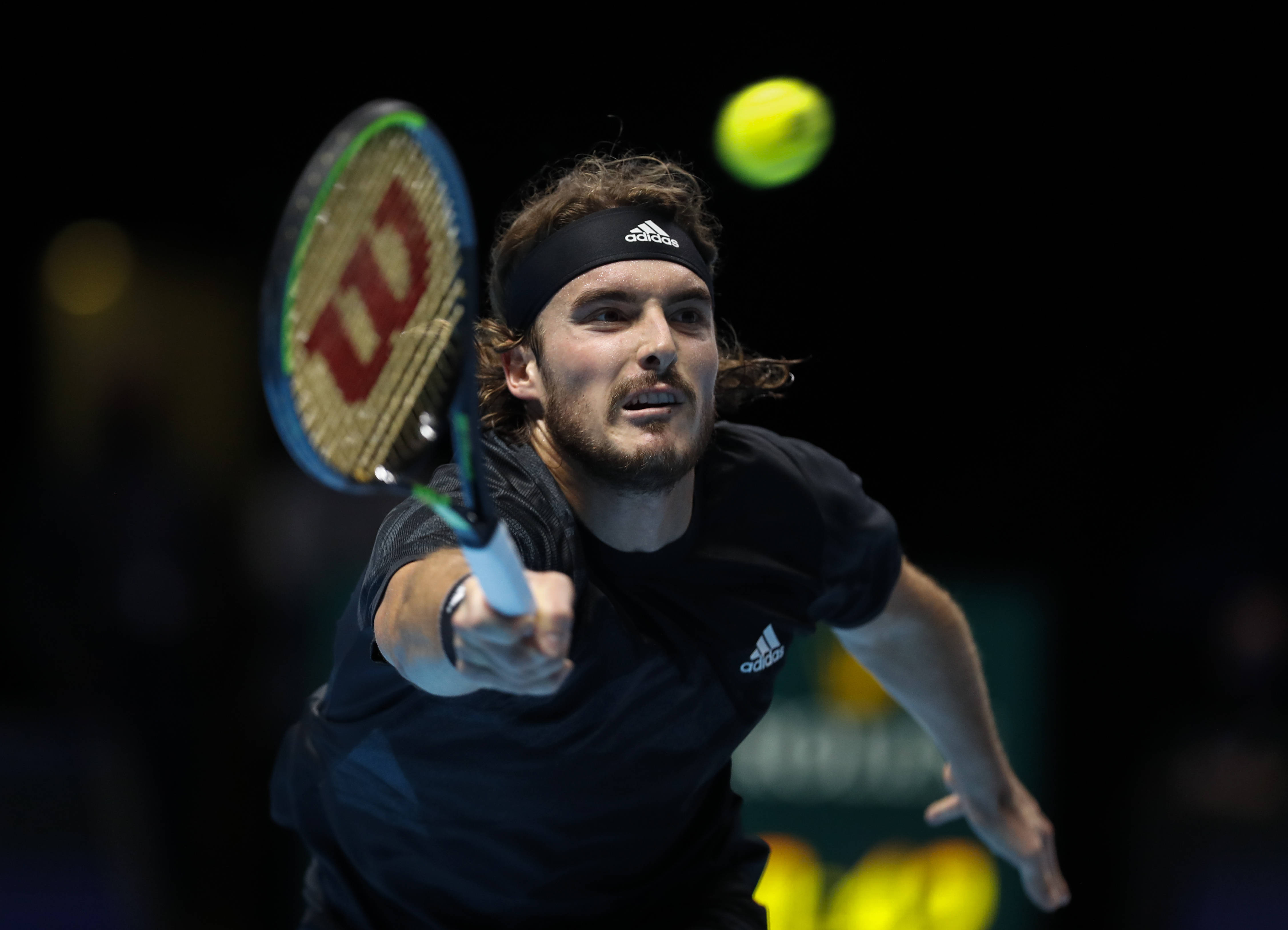 法国网球队轻取欧洲网球队，西西帕斯三分雨点燃全场的简单介绍