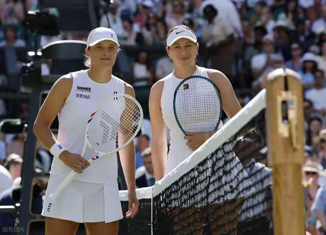 澳网翻盘温网,西西帕斯带队取胜 澳网翻盘温网,西西帕斯带队取胜