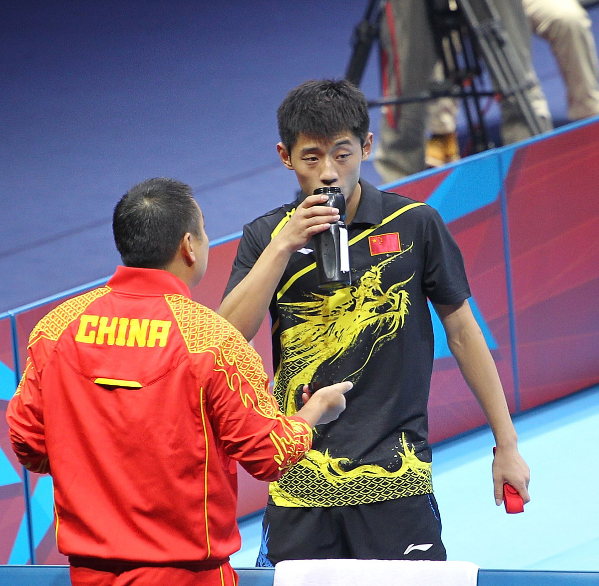 关于波兰乒乓球队轻取英国乒乓球队，张继科爆发神勇的信息