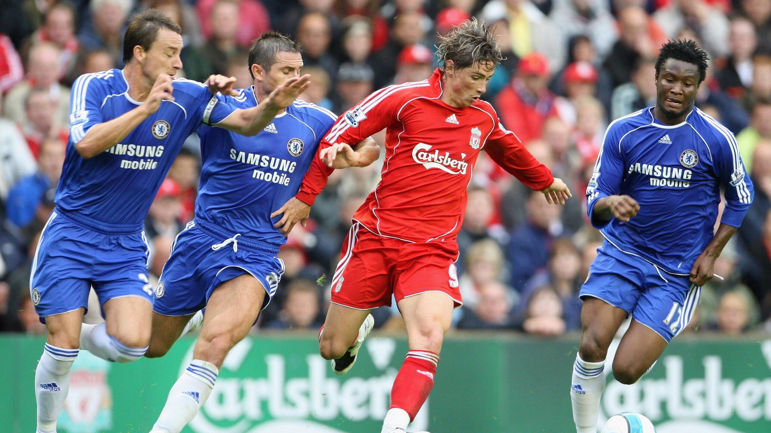 英超争冠之夜,奥纳纳成为全场焦点